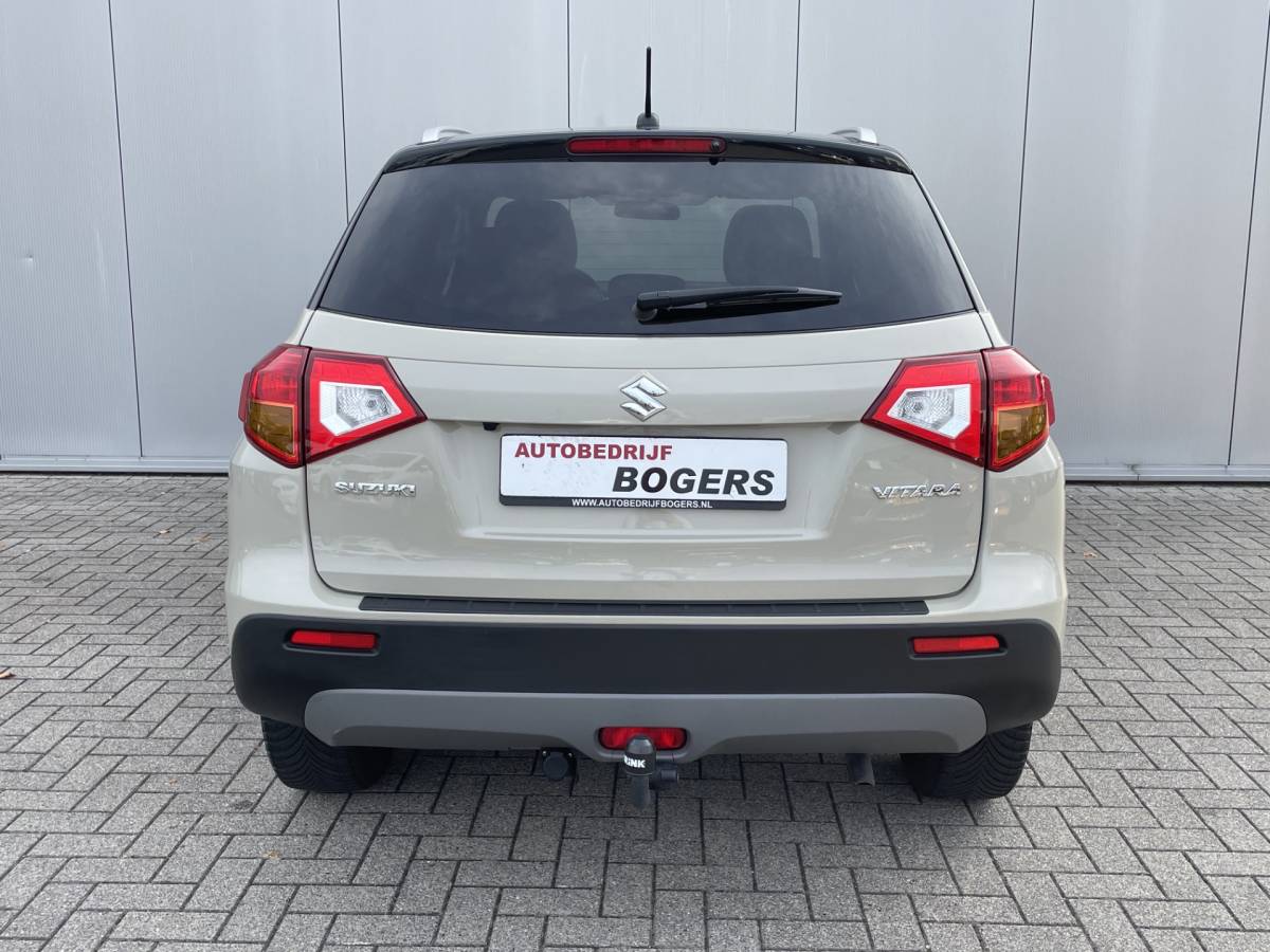 Suzuki Vitara Suzuki Vitara 1.6 Exclusive Automaat Navigatie, Climate Control, Adaptive Cruise Control, Leder, Trekhaak, Achteruitrijcamera