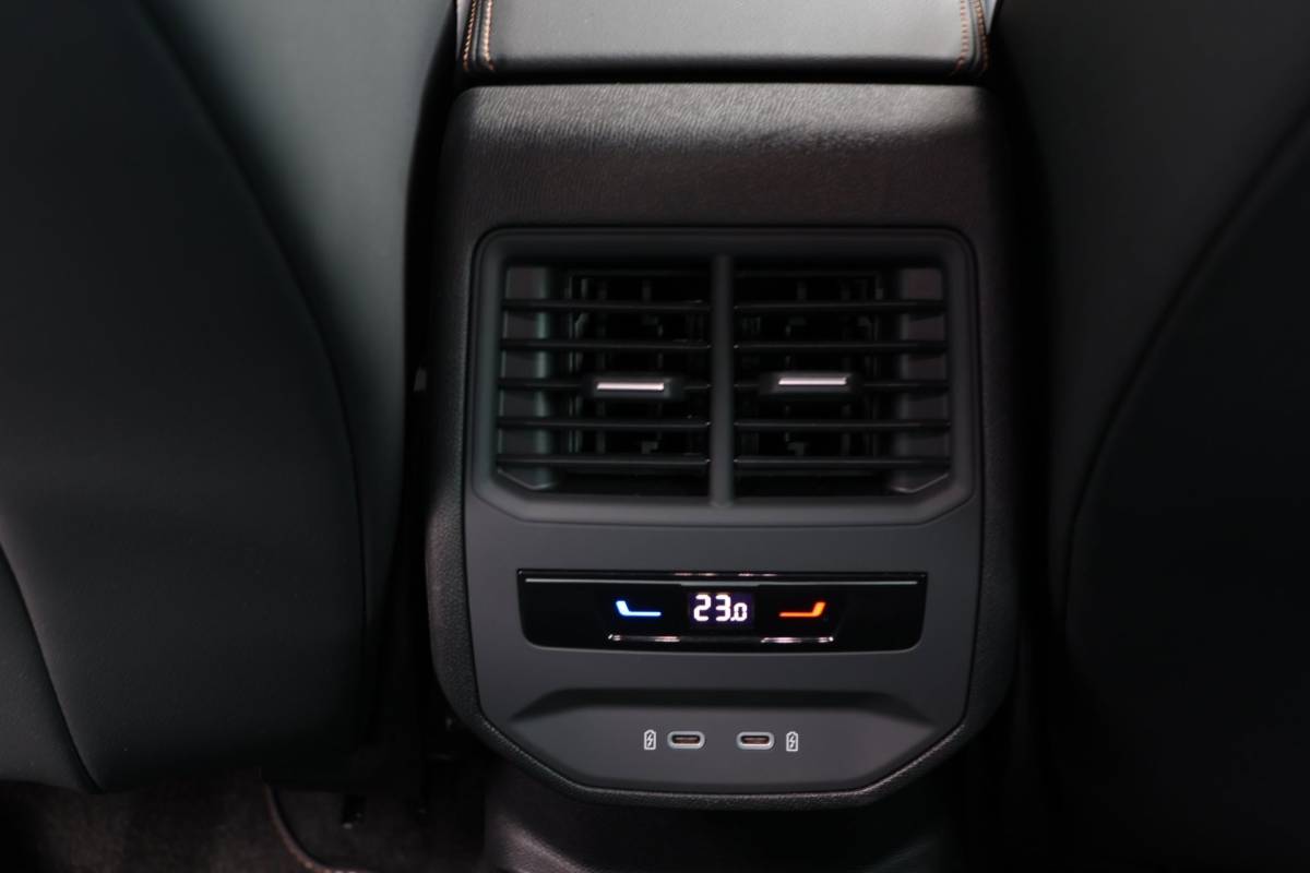 CUPRA Formentor Cupra Formentor 1.4 e-Hybrid Business SOH 99% Camera Trekhaak