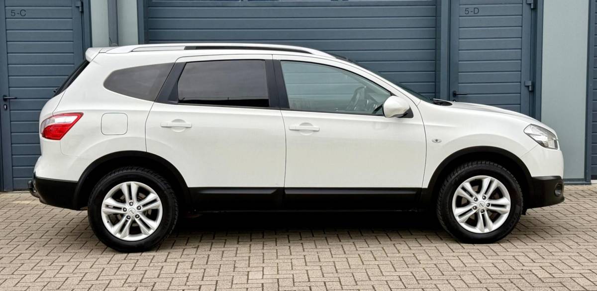 Nissan QASHQAI Nissan Qashqai +2 1.6 – 117pk Visia | 7 PERSOONS | Lage KM | Nieuwe Ketting & Rijklaar | Trekhaak | Cruise |