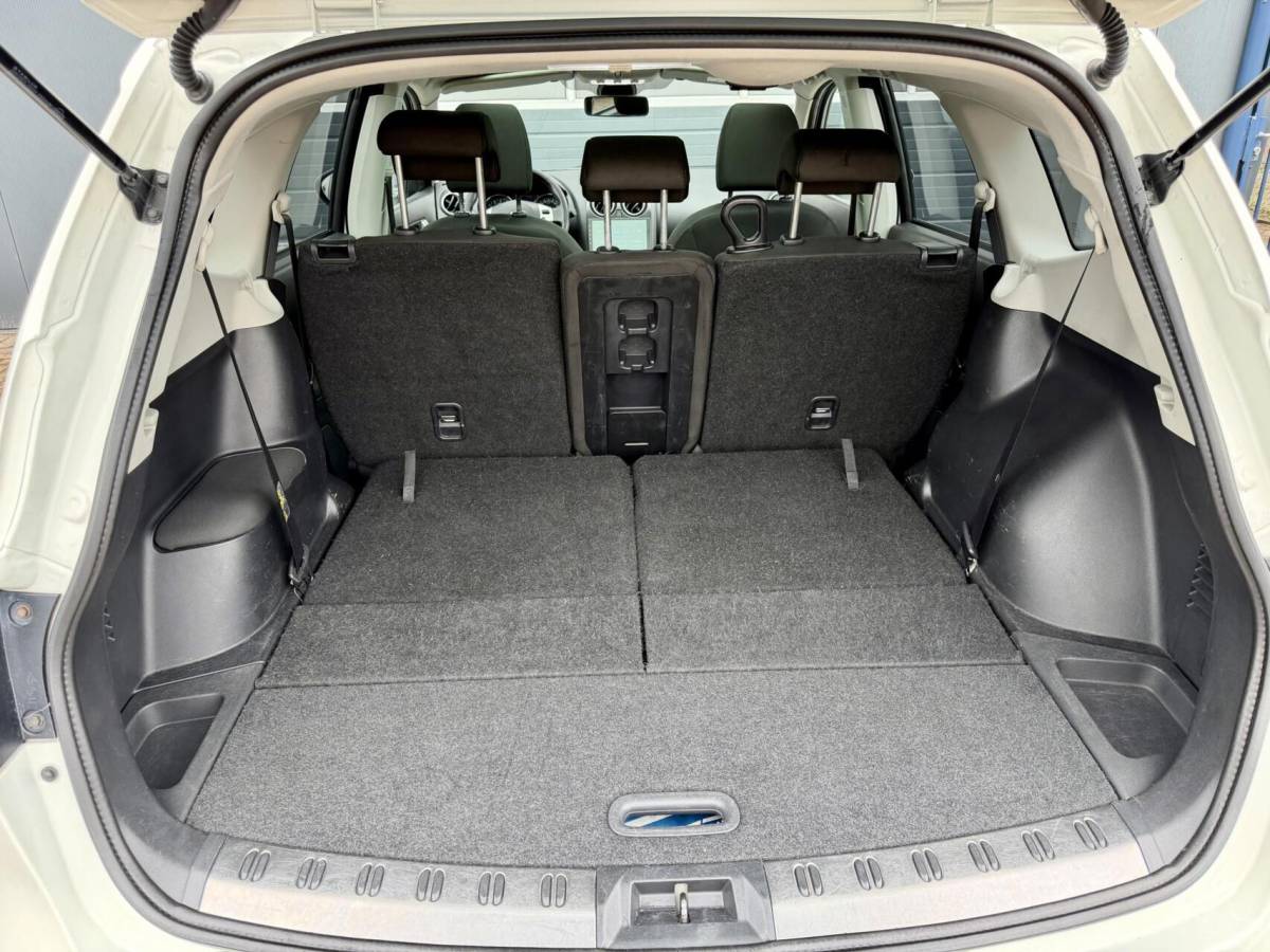Nissan QASHQAI Nissan Qashqai +2 1.6 – 117pk Visia | 7 PERSOONS | Lage KM | Nieuwe Ketting & Rijklaar | Trekhaak | Cruise |