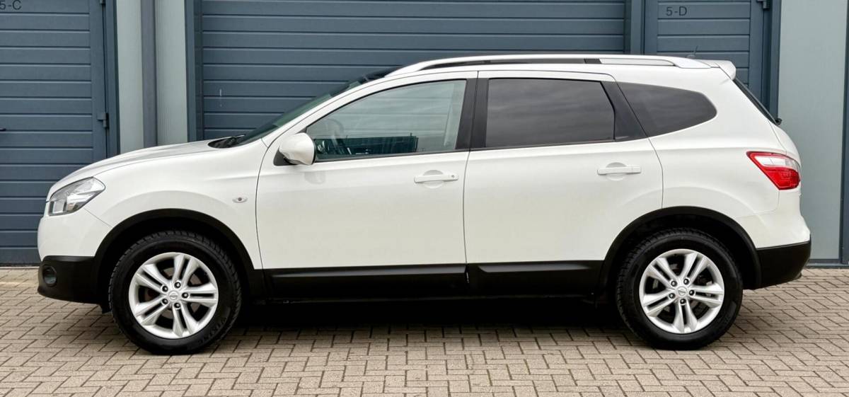 Nissan QASHQAI Nissan Qashqai +2 1.6 – 117pk Visia | 7 PERSOONS | Lage KM | Nieuwe Ketting & Rijklaar | Trekhaak | Cruise |