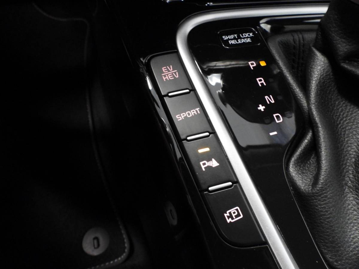 Kia Ceed Sportswagon Kia Ceed Sportswagon 1.6 GDI PHEV Plug-In ExecutiveLine TREKH./LEER/MEMORY/LED/17″LMV!