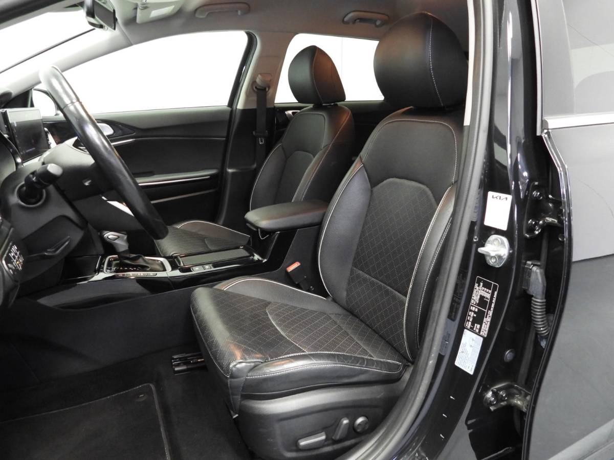 Kia Ceed Sportswagon Kia Ceed Sportswagon 1.6 GDI PHEV Plug-In ExecutiveLine TREKH./LEER/MEMORY/LED/17″LMV!