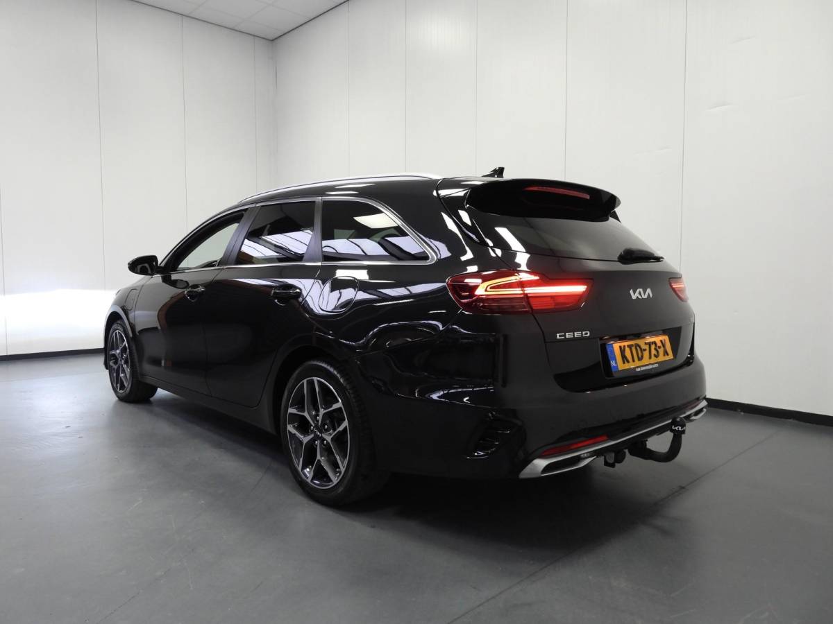 Kia Ceed Sportswagon Kia Ceed Sportswagon 1.6 GDI PHEV Plug-In ExecutiveLine TREKH./LEER/MEMORY/LED/17″LMV!