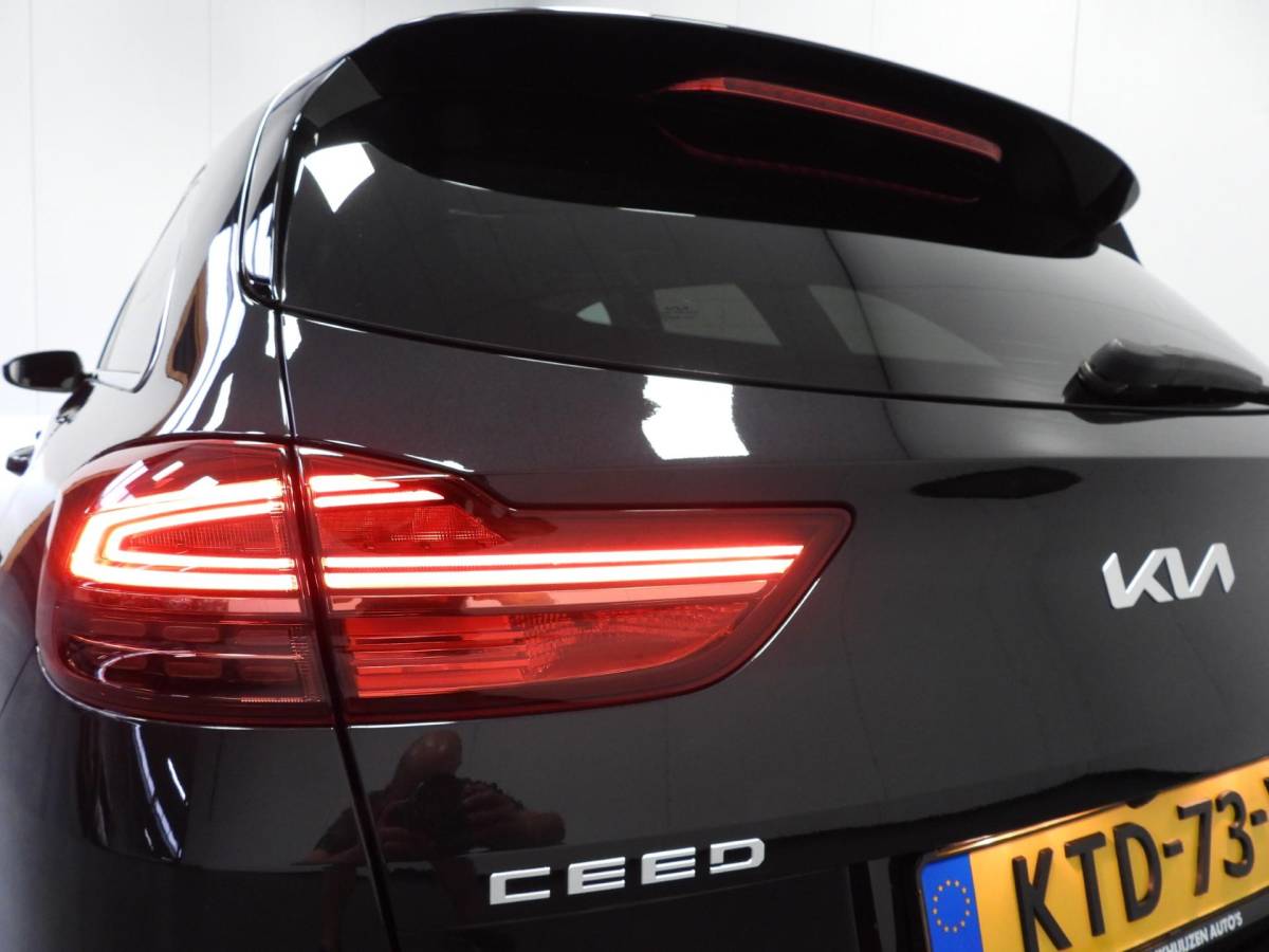 Kia Ceed Sportswagon Kia Ceed Sportswagon 1.6 GDI PHEV Plug-In ExecutiveLine TREKH./LEER/MEMORY/LED/17″LMV!