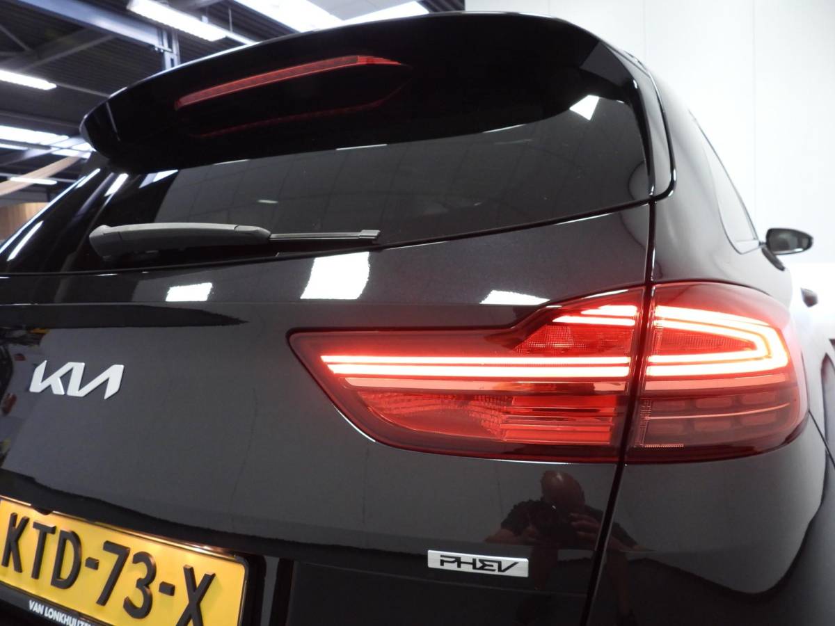 Kia Ceed Sportswagon Kia Ceed Sportswagon 1.6 GDI PHEV Plug-In ExecutiveLine TREKH./LEER/MEMORY/LED/17″LMV!
