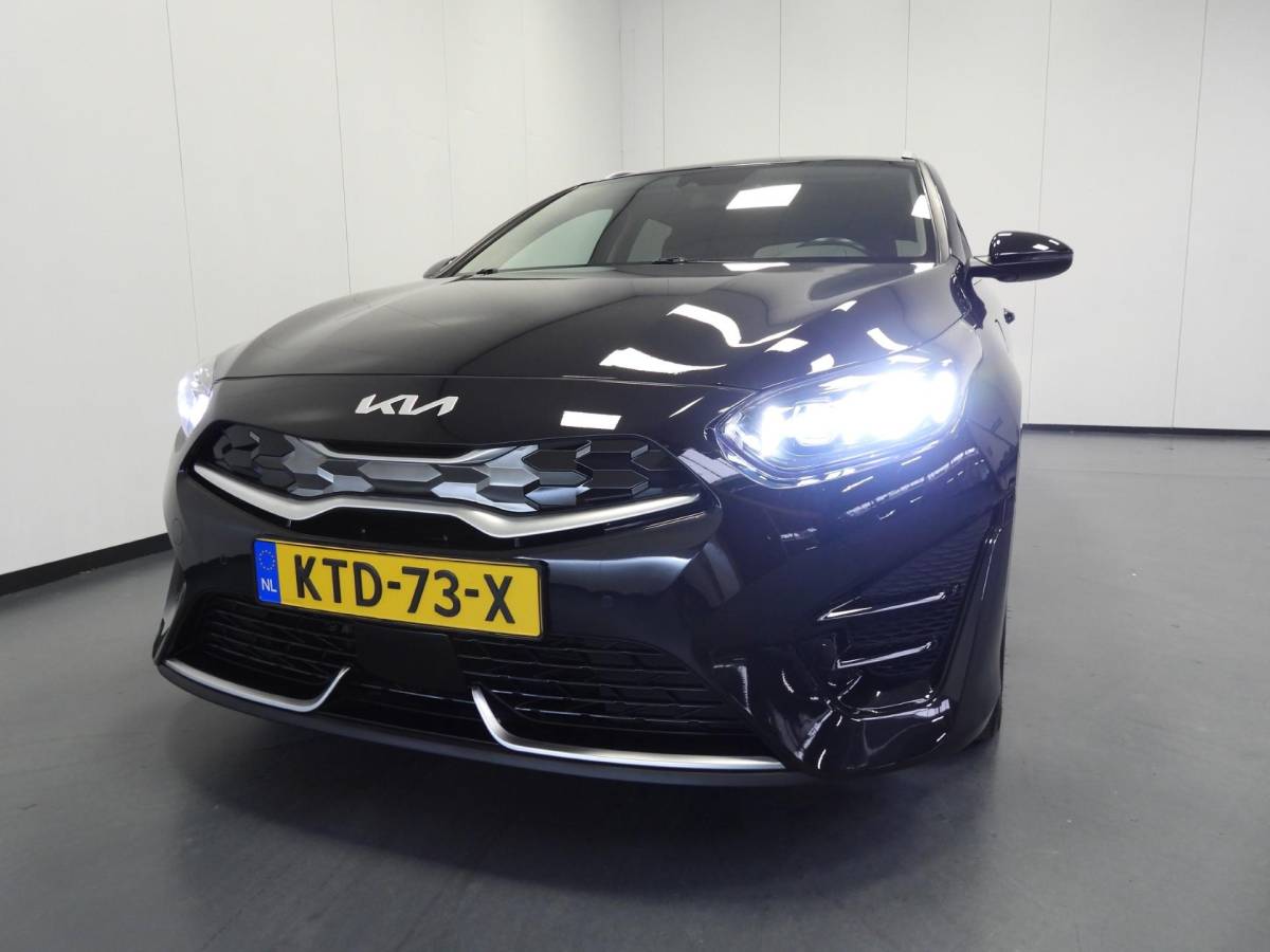 Kia Ceed Sportswagon Kia Ceed Sportswagon 1.6 GDI PHEV Plug-In ExecutiveLine TREKH./LEER/MEMORY/LED/17″LMV!