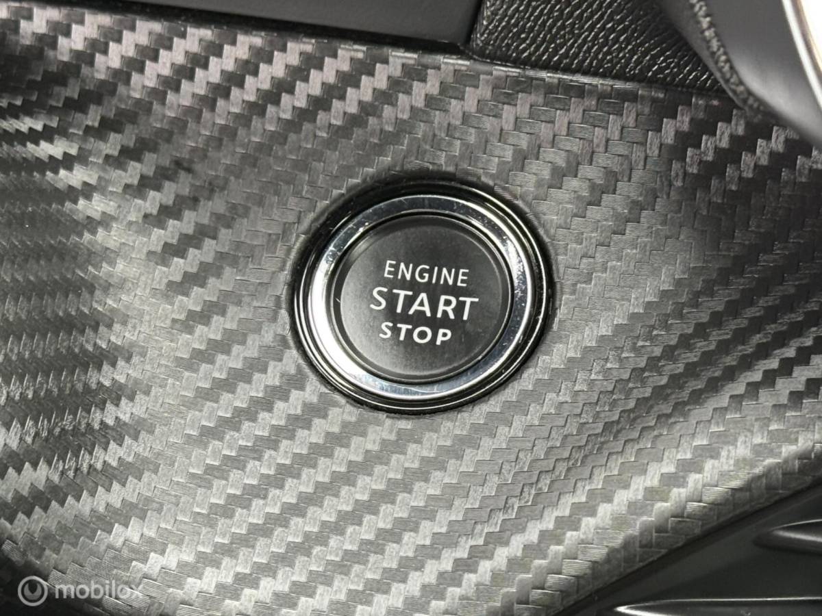 Peugeot 208 Peugeot 208 1.2 PureTech GT Pack Camera Adapt-Cruise Bomvol!