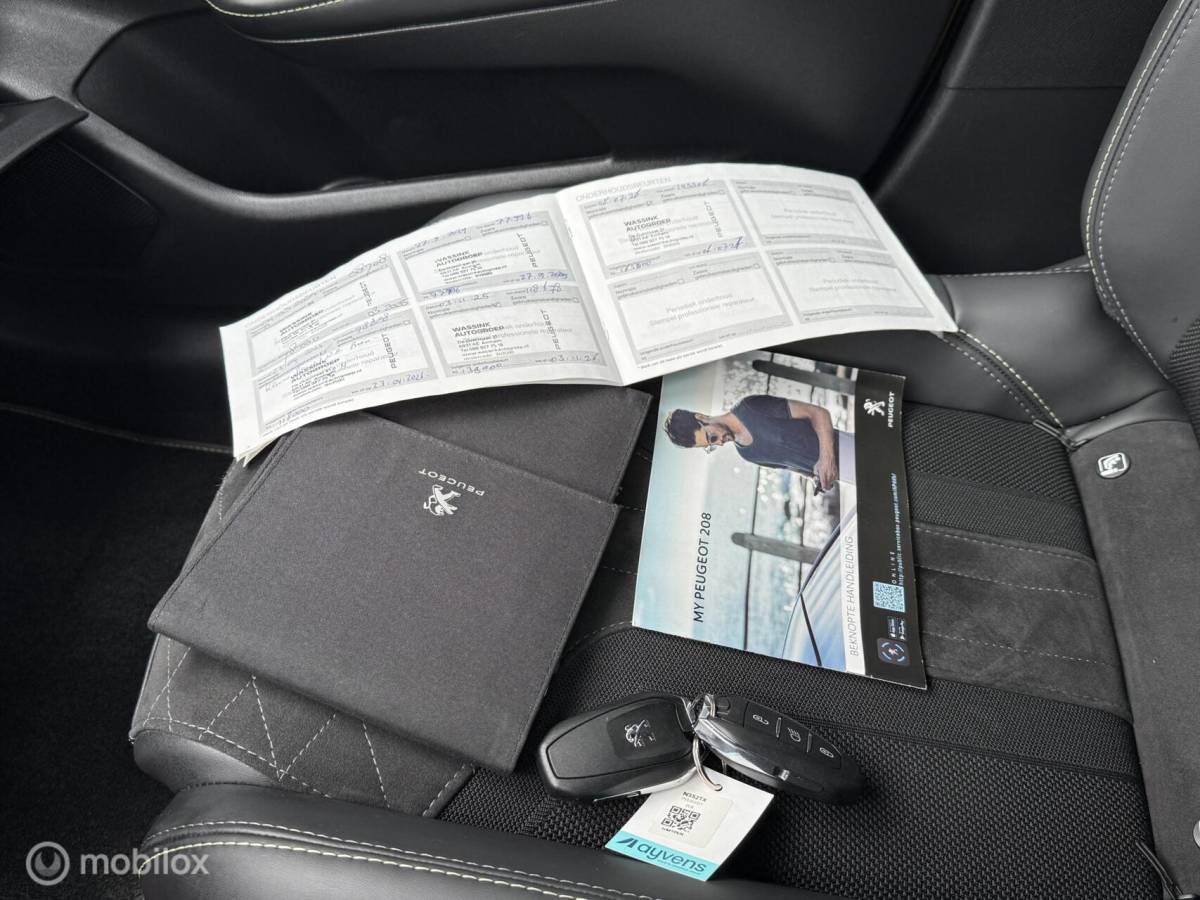 Peugeot 208 Peugeot 208 1.2 PureTech GT Pack Camera Adapt-Cruise Bomvol!