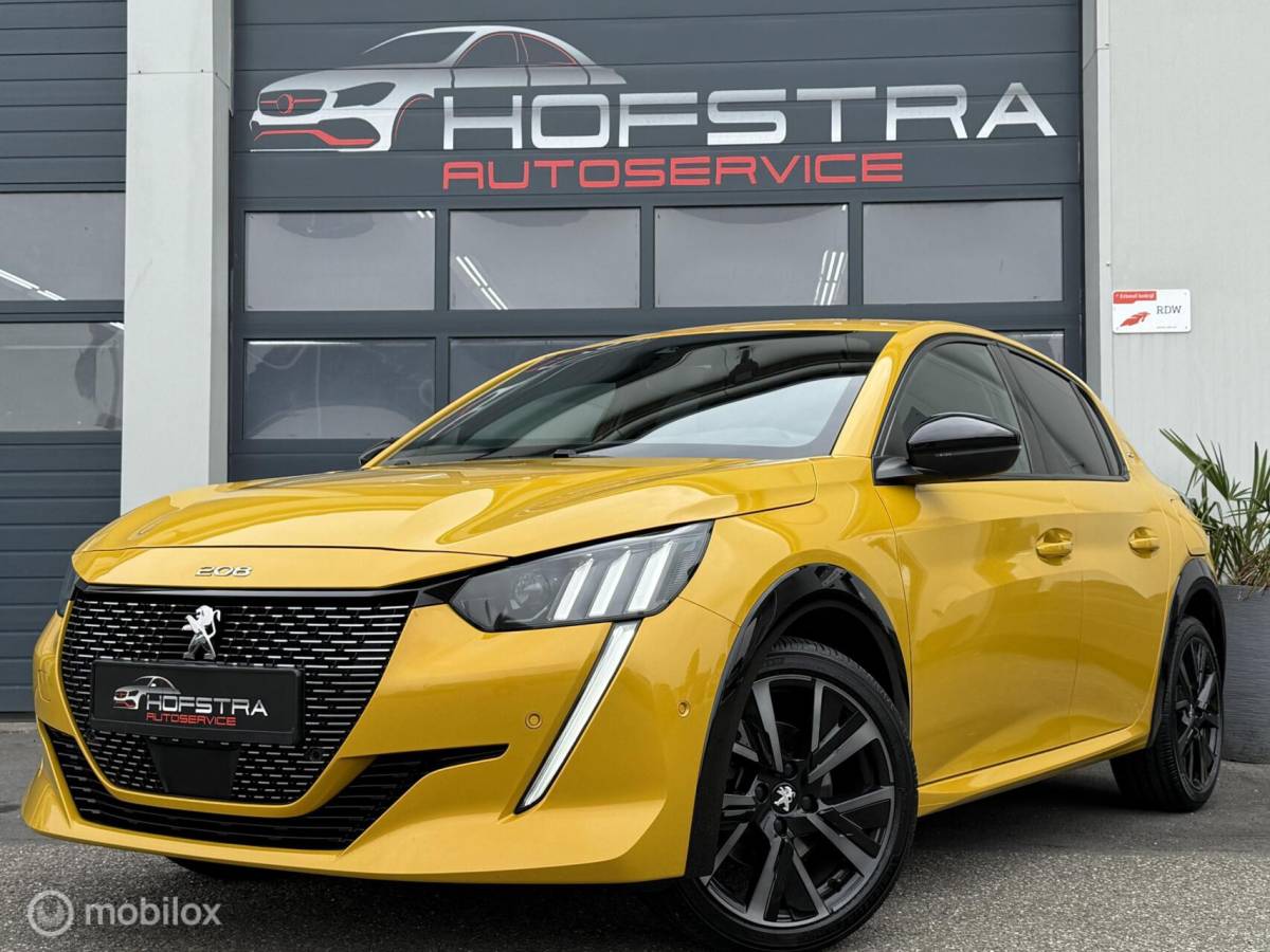 Peugeot 208 Peugeot 208 1.2 PureTech GT Pack Camera Adapt-Cruise Bomvol!