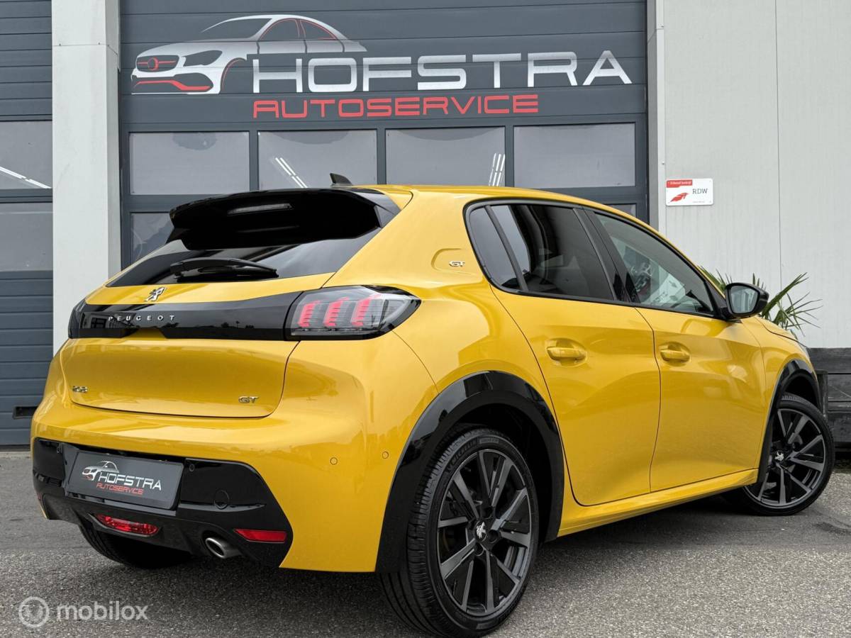 Peugeot 208 Peugeot 208 1.2 PureTech GT Pack Camera Adapt-Cruise Bomvol!