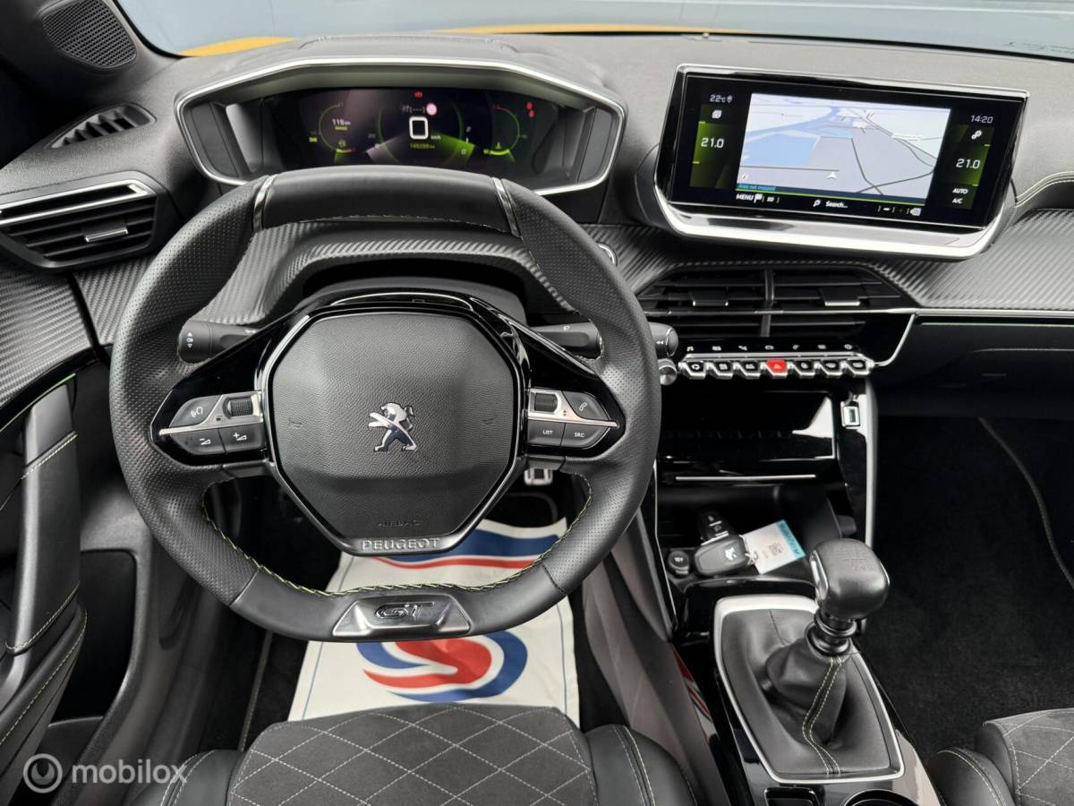 Peugeot 208 Peugeot 208 1.2 PureTech GT Pack Camera Adapt-Cruise Bomvol!