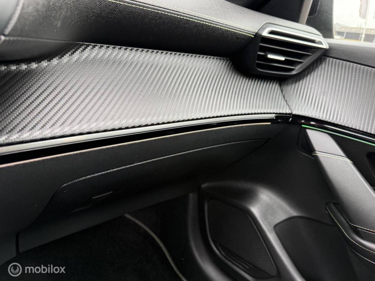 Peugeot 208 Peugeot 208 1.2 PureTech GT Pack Camera Adapt-Cruise Bomvol!