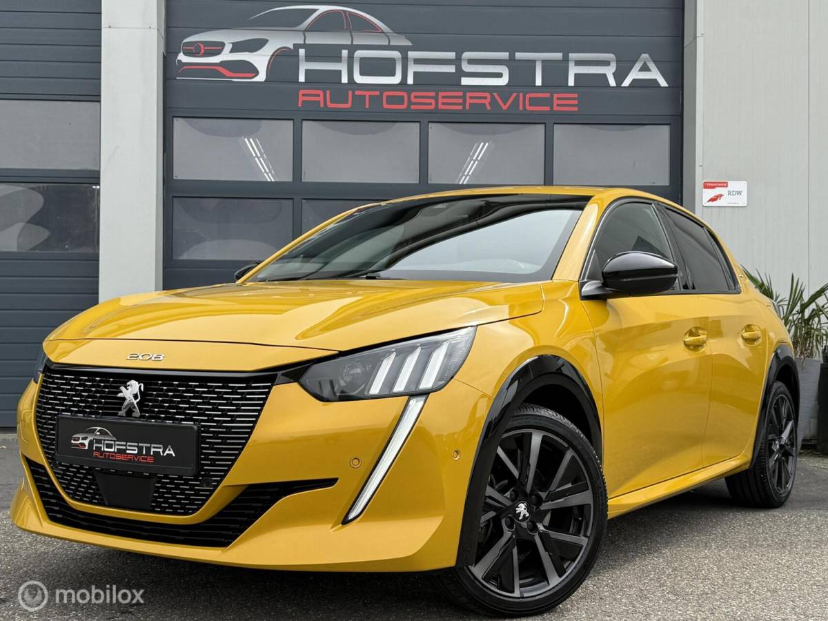 Peugeot 208 Peugeot 208 1.2 PureTech GT Pack Camera Adapt-Cruise Bomvol!