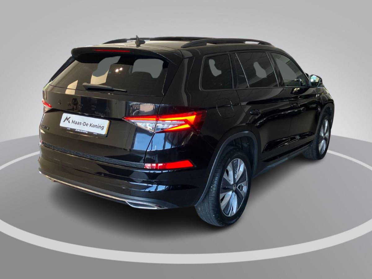 Škoda Kodiaq Skoda Kodiaq 1.5TSI/150PK Sportline Business 7p. DSG · Panoramadak · Camera · Leder/Alcantara · Apple/Android Car Play ·