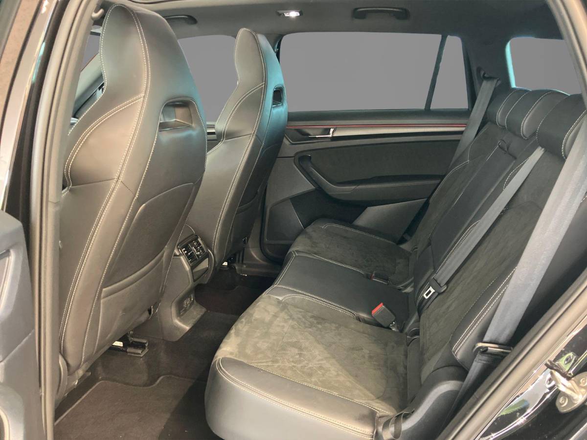 Škoda Kodiaq Skoda Kodiaq 1.5TSI/150PK Sportline Business 7p. DSG · Panoramadak · Camera · Leder/Alcantara · Apple/Android Car Play ·