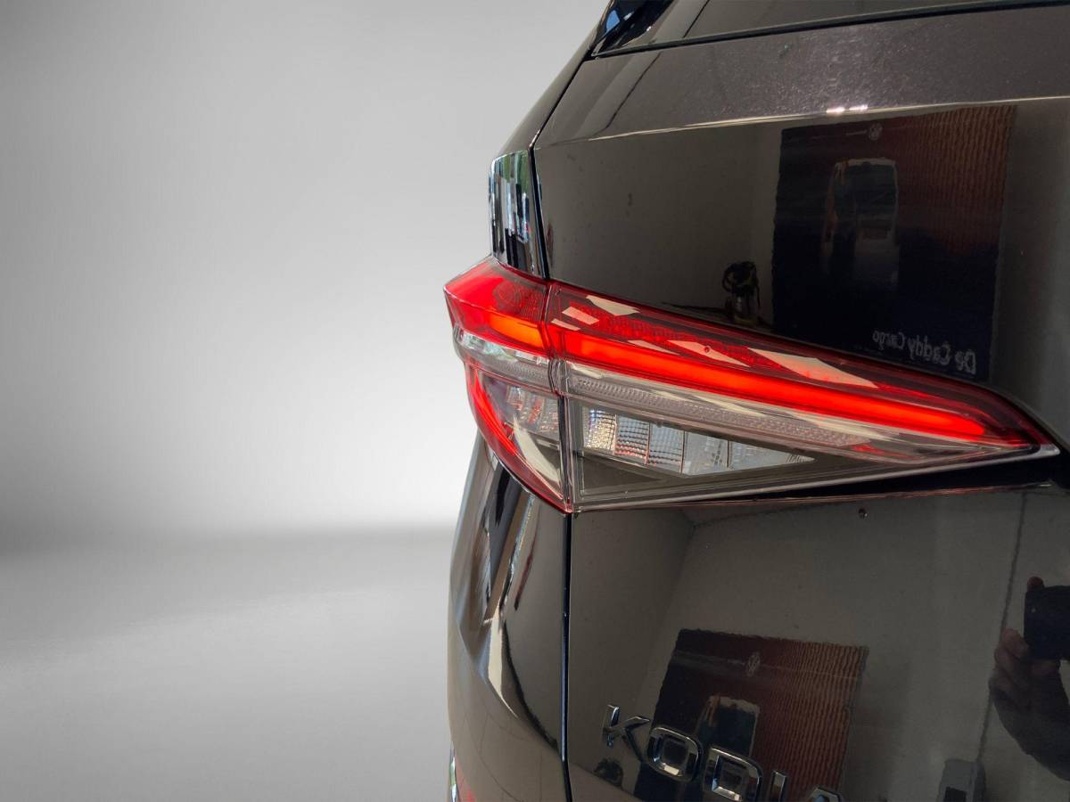 Škoda Kodiaq Skoda Kodiaq 1.5TSI/150PK Sportline Business 7p. DSG · Panoramadak · Camera · Leder/Alcantara · Apple/Android Car Play ·