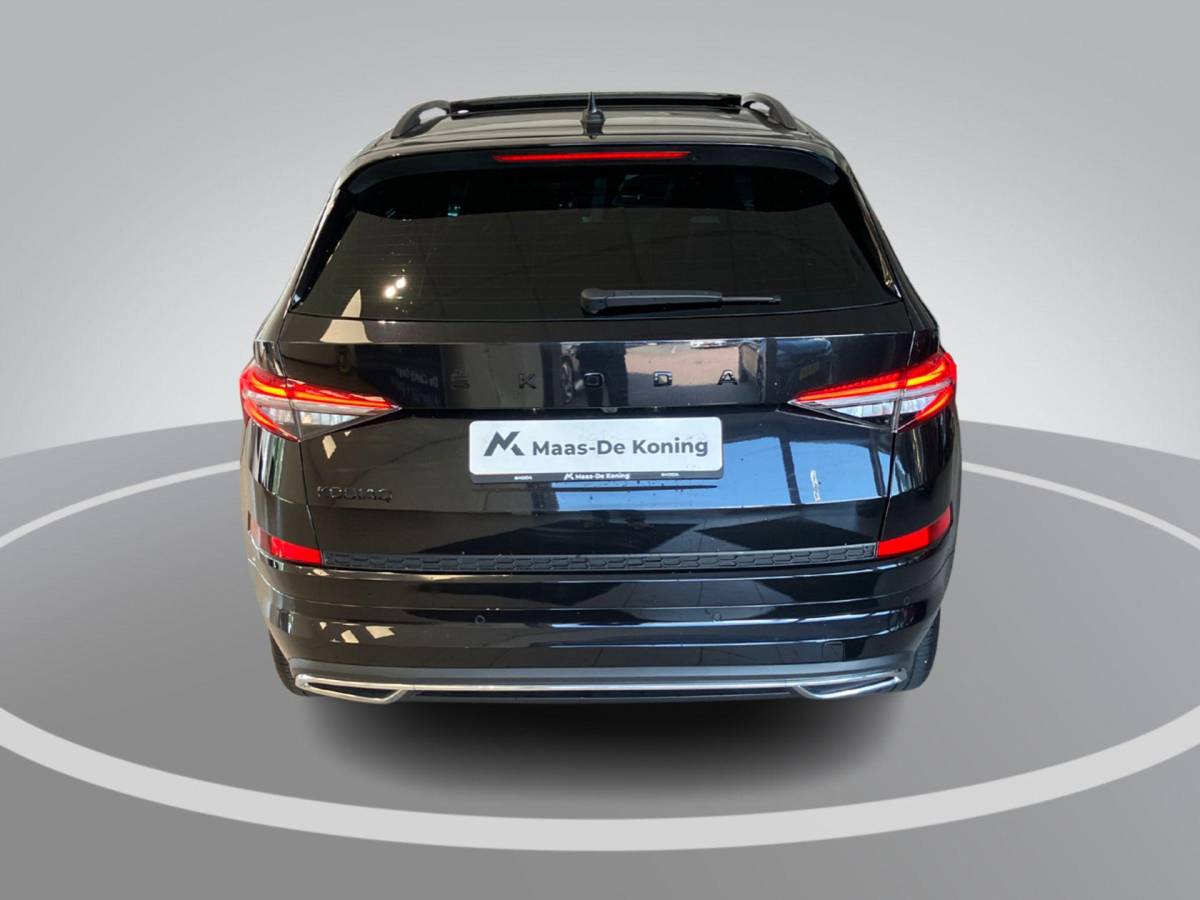Škoda Kodiaq Skoda Kodiaq 1.5TSI/150PK Sportline Business 7p. DSG · Panoramadak · Camera · Leder/Alcantara · Apple/Android Car Play ·