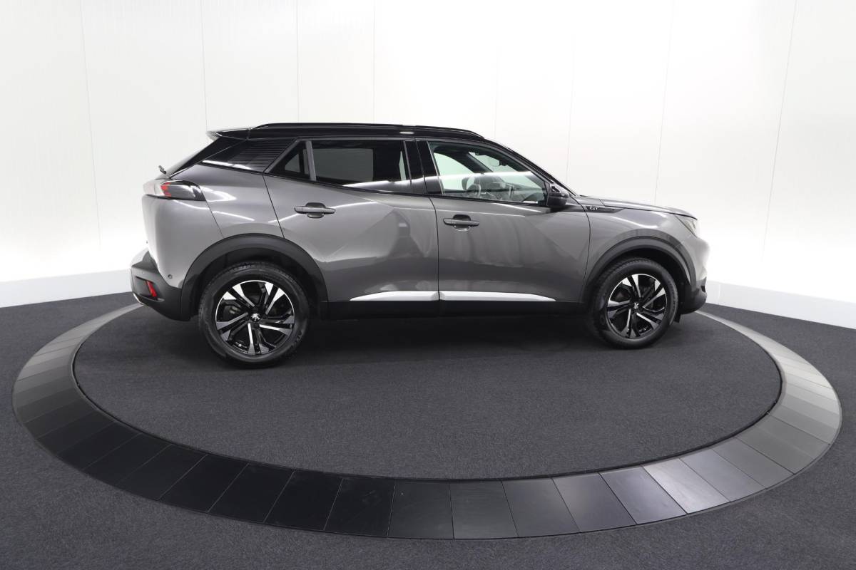 Peugeot 2008 Peugeot 2008 PureTech 130 GT Pack | Leer-Pakket | Dodehoekdetectie | Camera | Navigatie