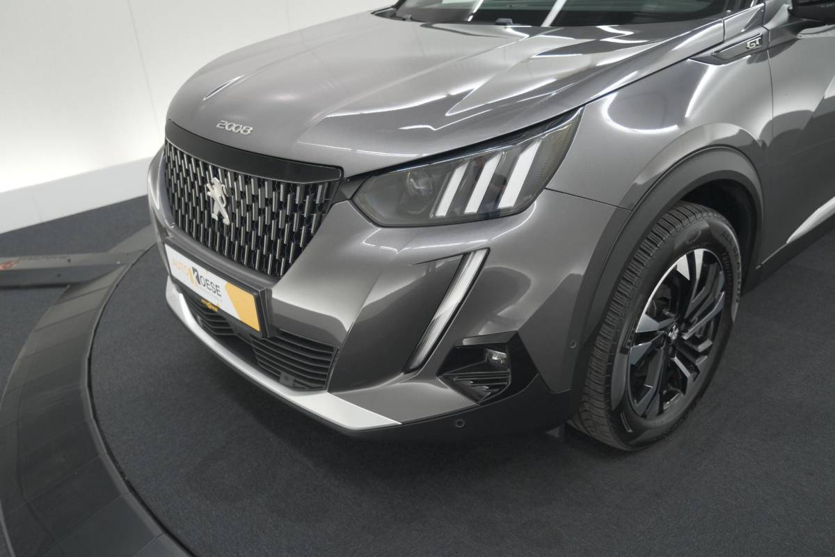 Peugeot 2008 Peugeot 2008 PureTech 130 GT Pack | Leer-Pakket | Dodehoekdetectie | Camera | Navigatie