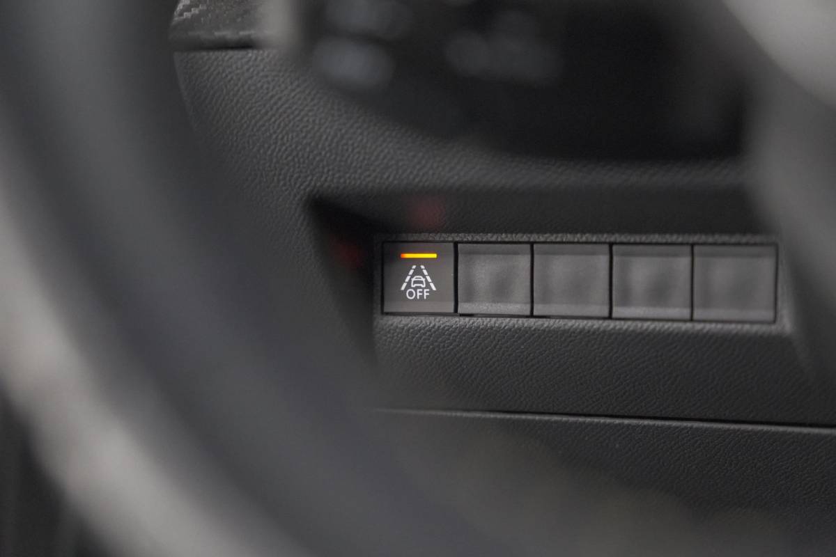 Peugeot 2008 Peugeot 2008 PureTech 130 GT Pack | Leer-Pakket | Dodehoekdetectie | Camera | Navigatie