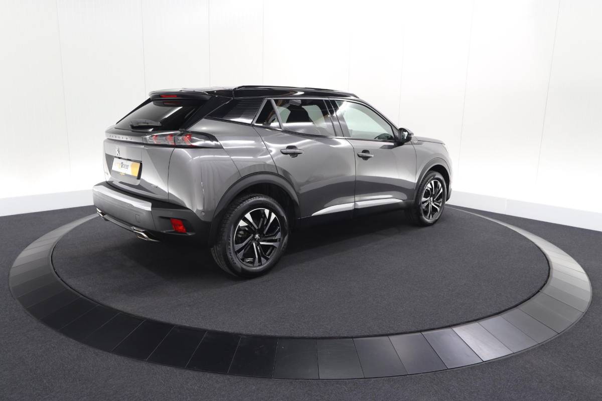 Peugeot 2008 Peugeot 2008 PureTech 130 GT Pack | Leer-Pakket | Dodehoekdetectie | Camera | Navigatie