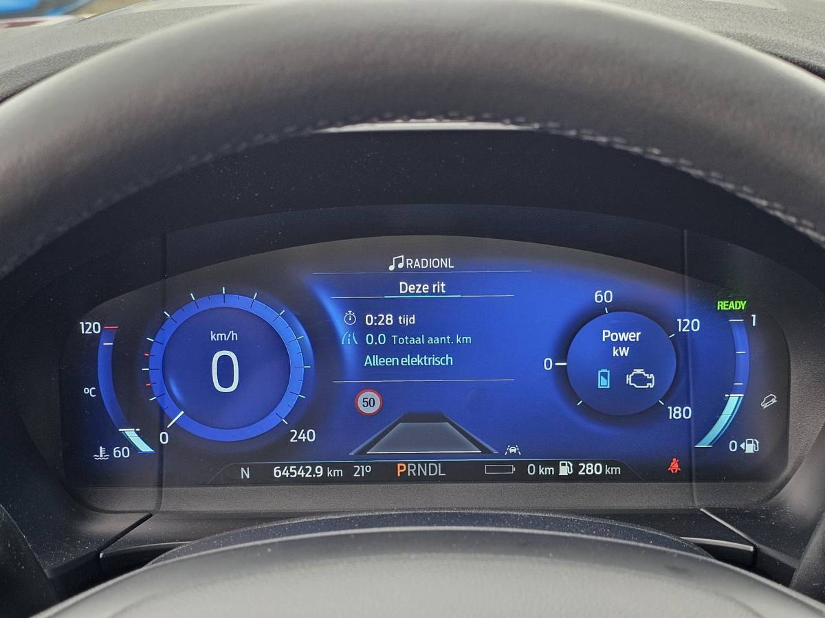 Ford Kuga Ford Kuga 2.5 PHEV Titanium | Adaptive cruise control | Camera | Dodehoeksensoren | Head up display | Koplampen adaptief