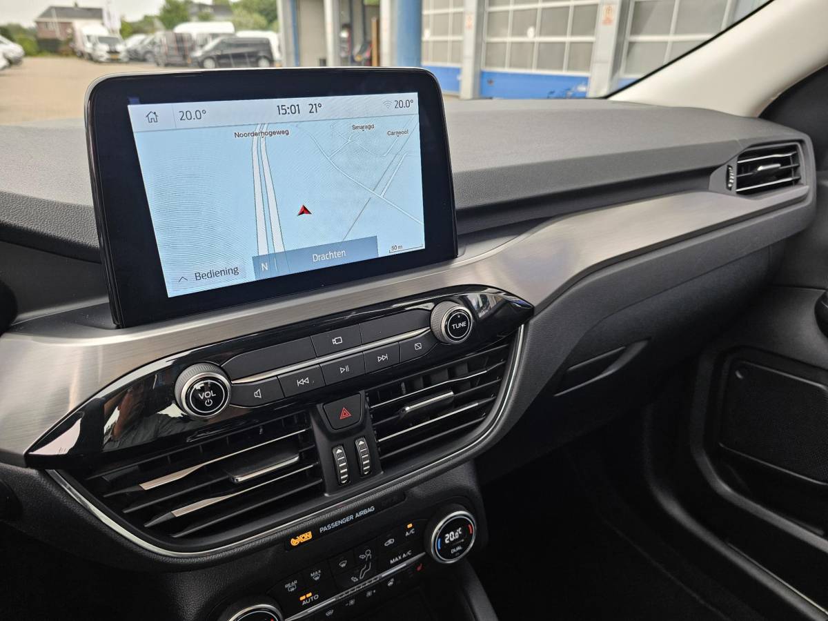 Ford Kuga Ford Kuga 2.5 PHEV Titanium | Adaptive cruise control | Camera | Dodehoeksensoren | Head up display | Koplampen adaptief