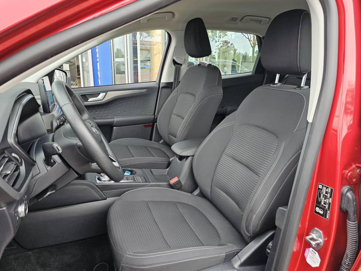 Ford Kuga Ford Kuga 2.5 PHEV Titanium | Adaptive cruise control | Camera | Dodehoeksensoren | Head up display | Koplampen adaptief