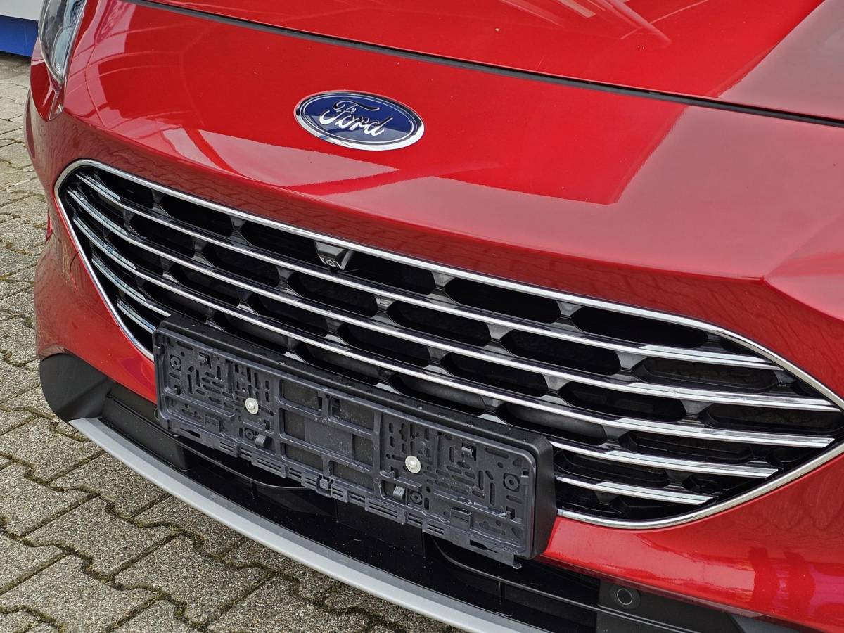 Ford Kuga Ford Kuga 2.5 PHEV Titanium | Adaptive cruise control | Camera | Dodehoeksensoren | Head up display | Koplampen adaptief