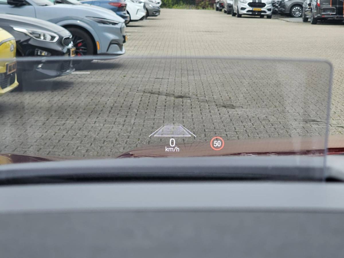 Ford Kuga Ford Kuga 2.5 PHEV Titanium | Adaptive cruise control | Camera | Dodehoeksensoren | Head up display | Koplampen adaptief