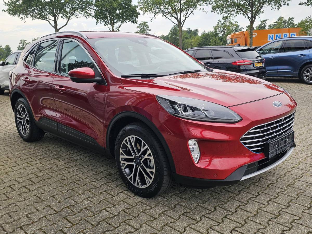 Ford Kuga Ford Kuga 2.5 PHEV Titanium | Adaptive cruise control | Camera | Dodehoeksensoren | Head up display | Koplampen adaptief