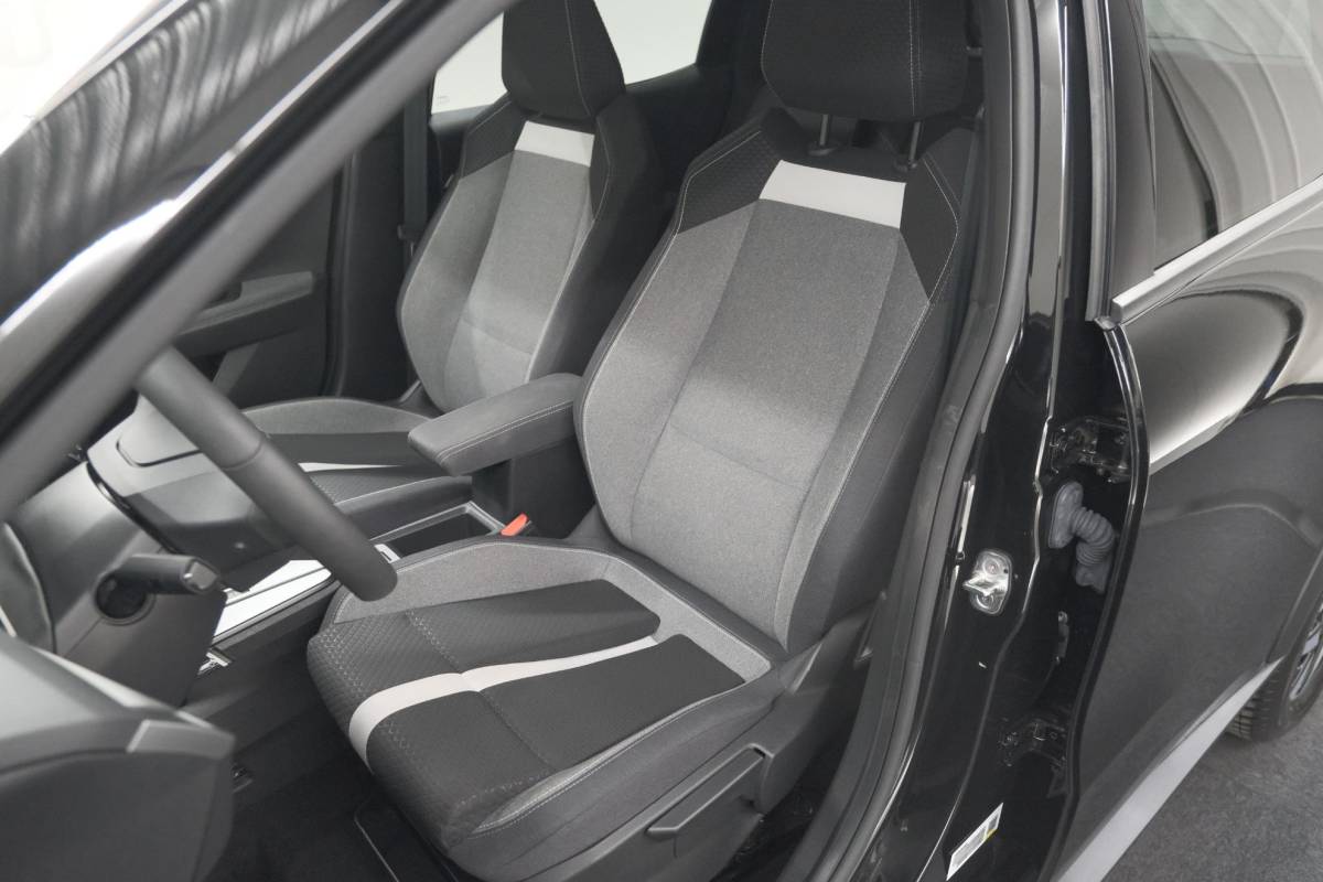 Opel Frontera Opel Frontera 1.2 Turbo Hybrid 136 GS | Allseason Banden | Comfort Pakket | Navigatie | Dodehoekdetectie