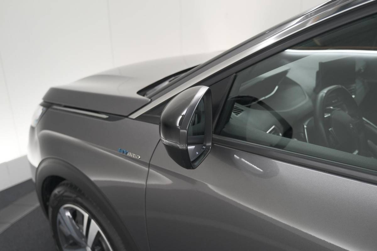 Peugeot 3008 Peugeot 3008 1.6 HYbrid 225 Allure | Camera | Dodehoekdetectie | Navigatie | Apple Carplay