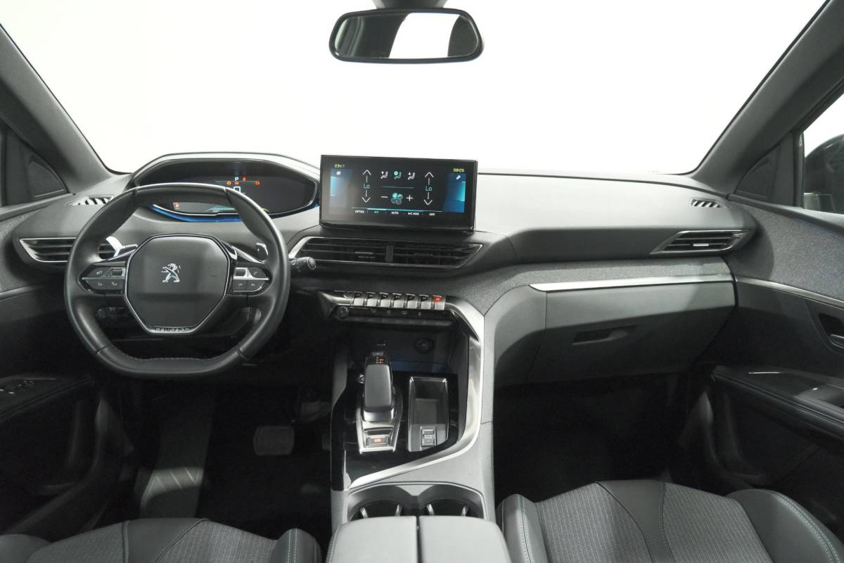 Peugeot 3008 Peugeot 3008 1.6 HYbrid 225 Allure | Camera | Dodehoekdetectie | Navigatie | Apple Carplay