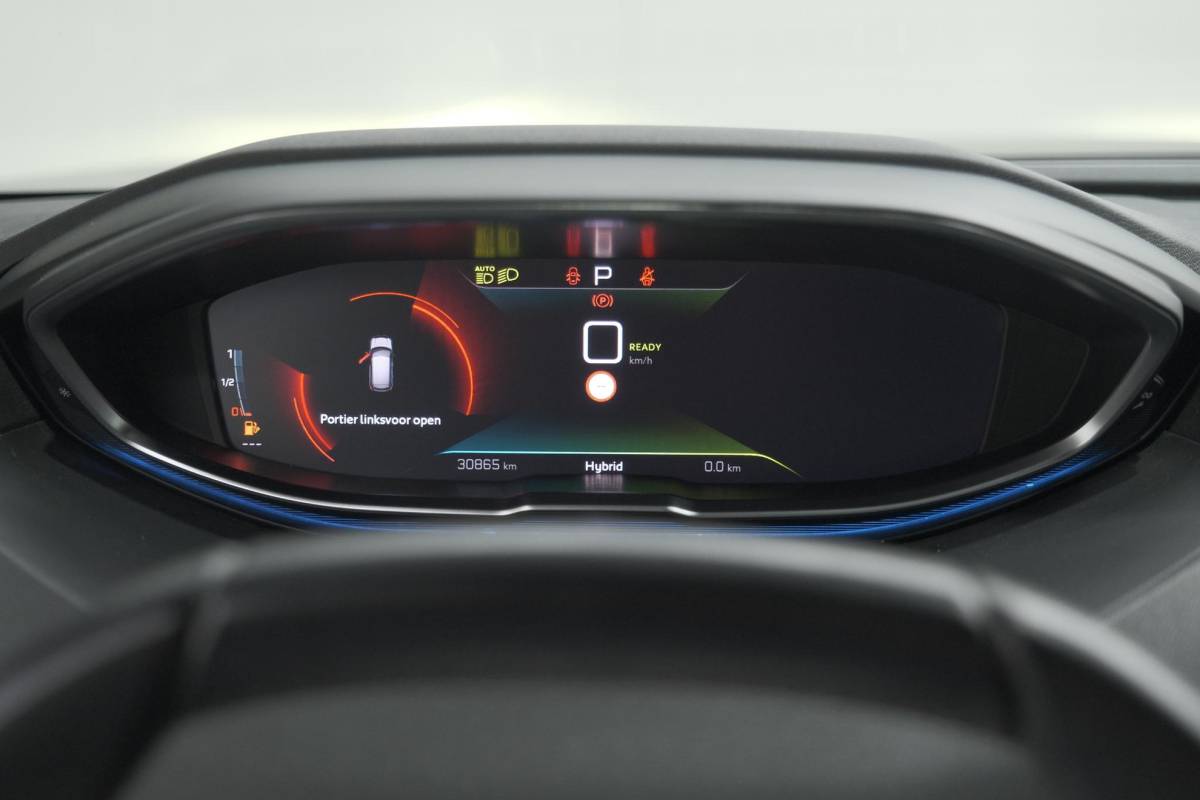 Peugeot 3008 Peugeot 3008 1.6 HYbrid 225 Allure | Camera | Dodehoekdetectie | Navigatie | Apple Carplay