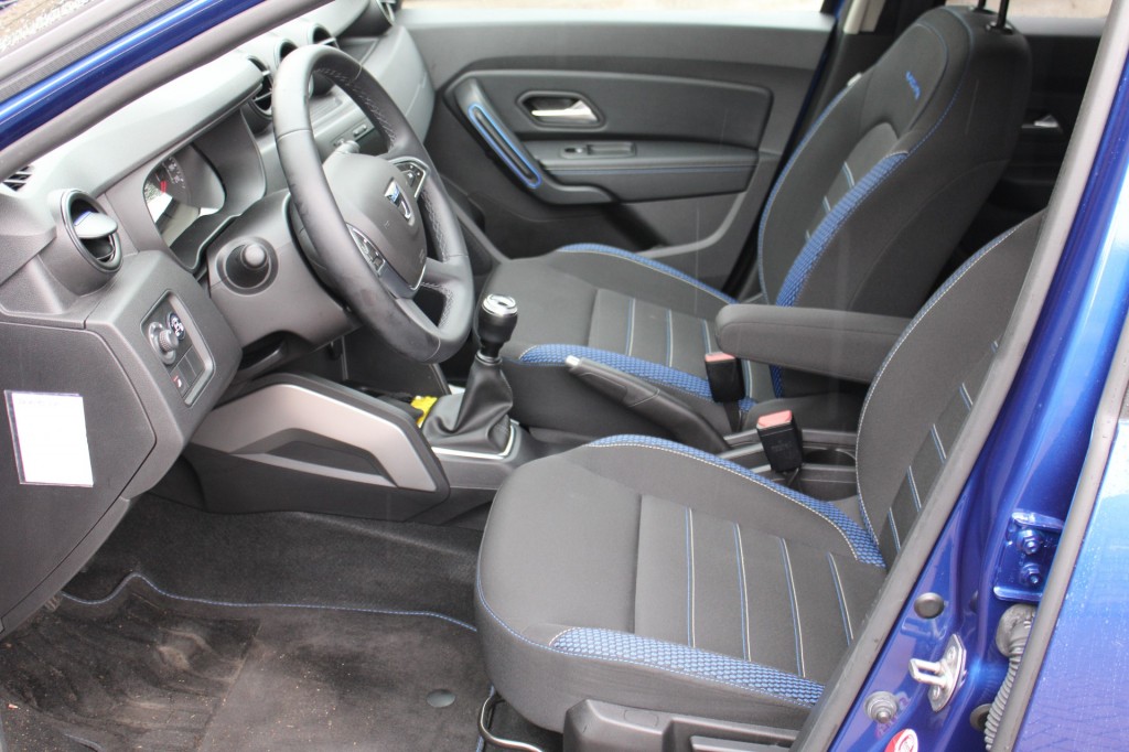 Dacia Duster Dacia Duster 1.0 TCe 100pk Bi-Fuel LPG-G3 15th Anniversary ECC/cruise/navi/trekhaak