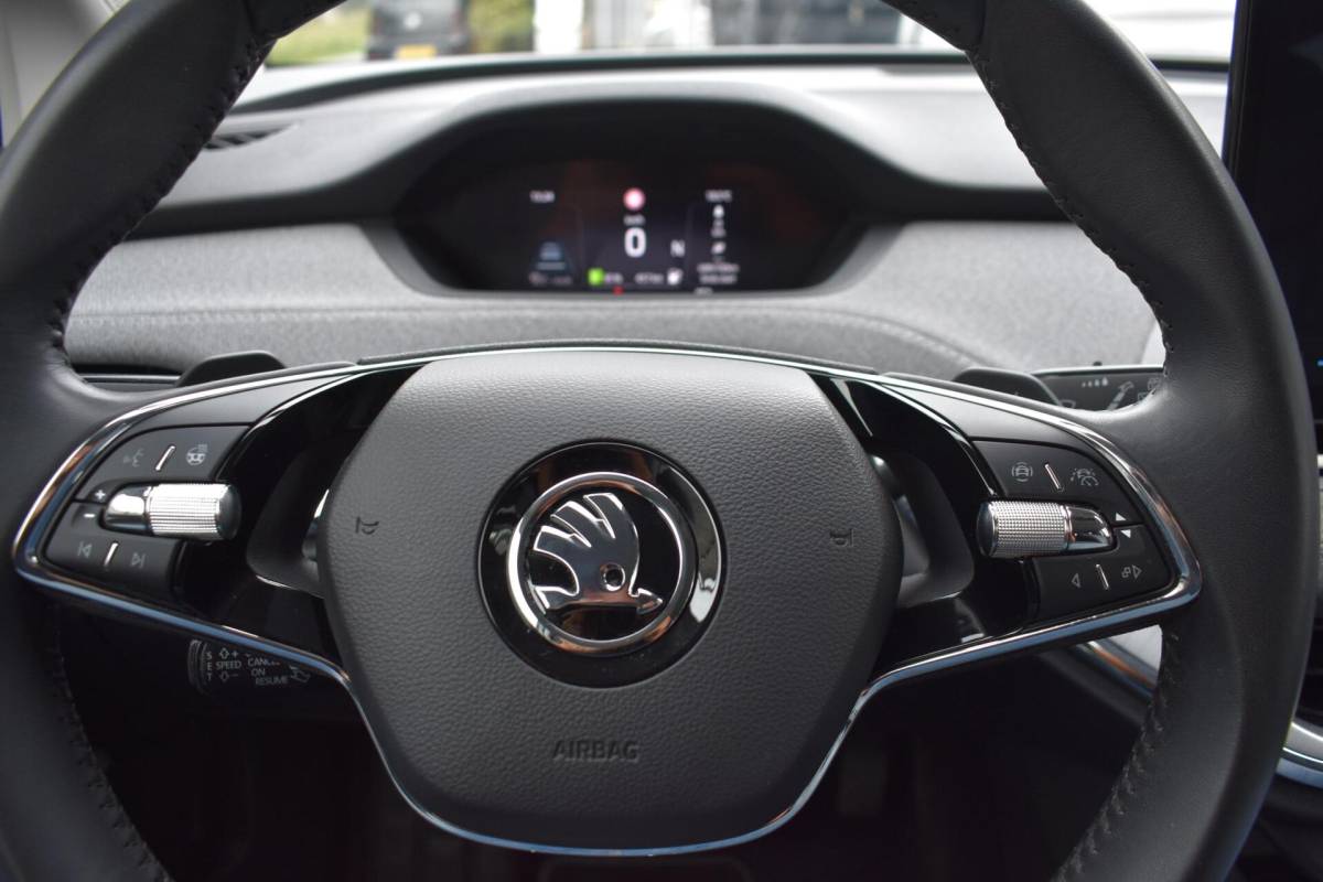 Škoda Enyaq iV Skoda Enyaq iV 80 | 93% SOH | Camera | Stuurverwarming | Carplay |