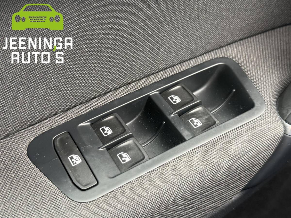 Volkswagen Golf Sportsvan Volkswagen Golf Sportsvan 1.0 TSI Trendline |Navi|Clima|PDC|1eEigenaar|NAP