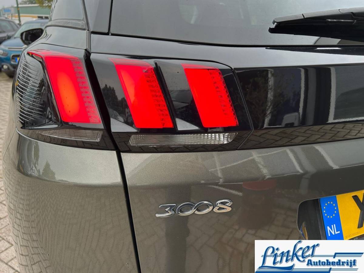 Peugeot 3008 Peugeot 3008 1.2 Blue Lease Premium| Nieuwe distributie|