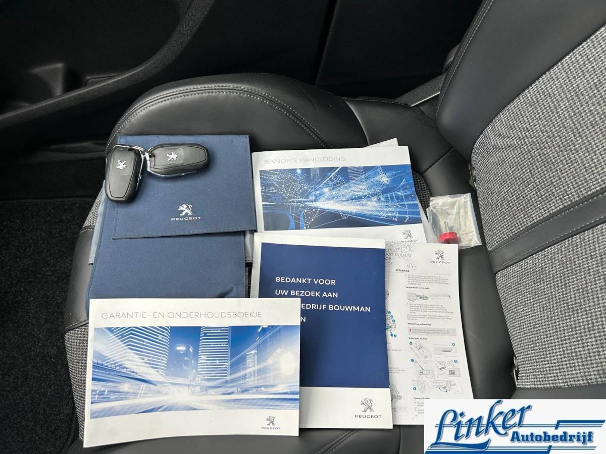 Peugeot 3008 Peugeot 3008 1.2 Blue Lease Premium| Nieuwe distributie|