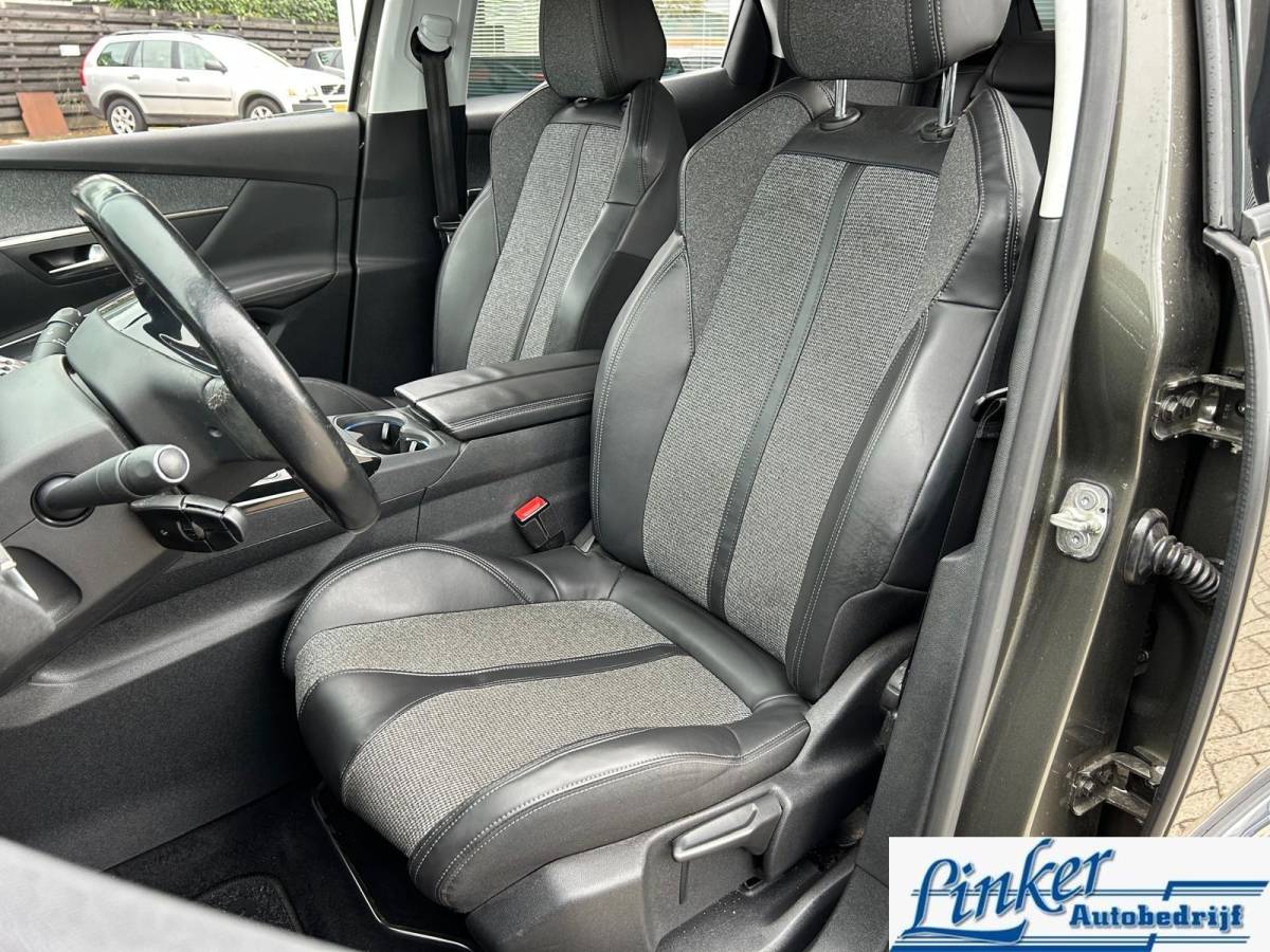Peugeot 3008 Peugeot 3008 1.2 Blue Lease Premium| Nieuwe distributie|