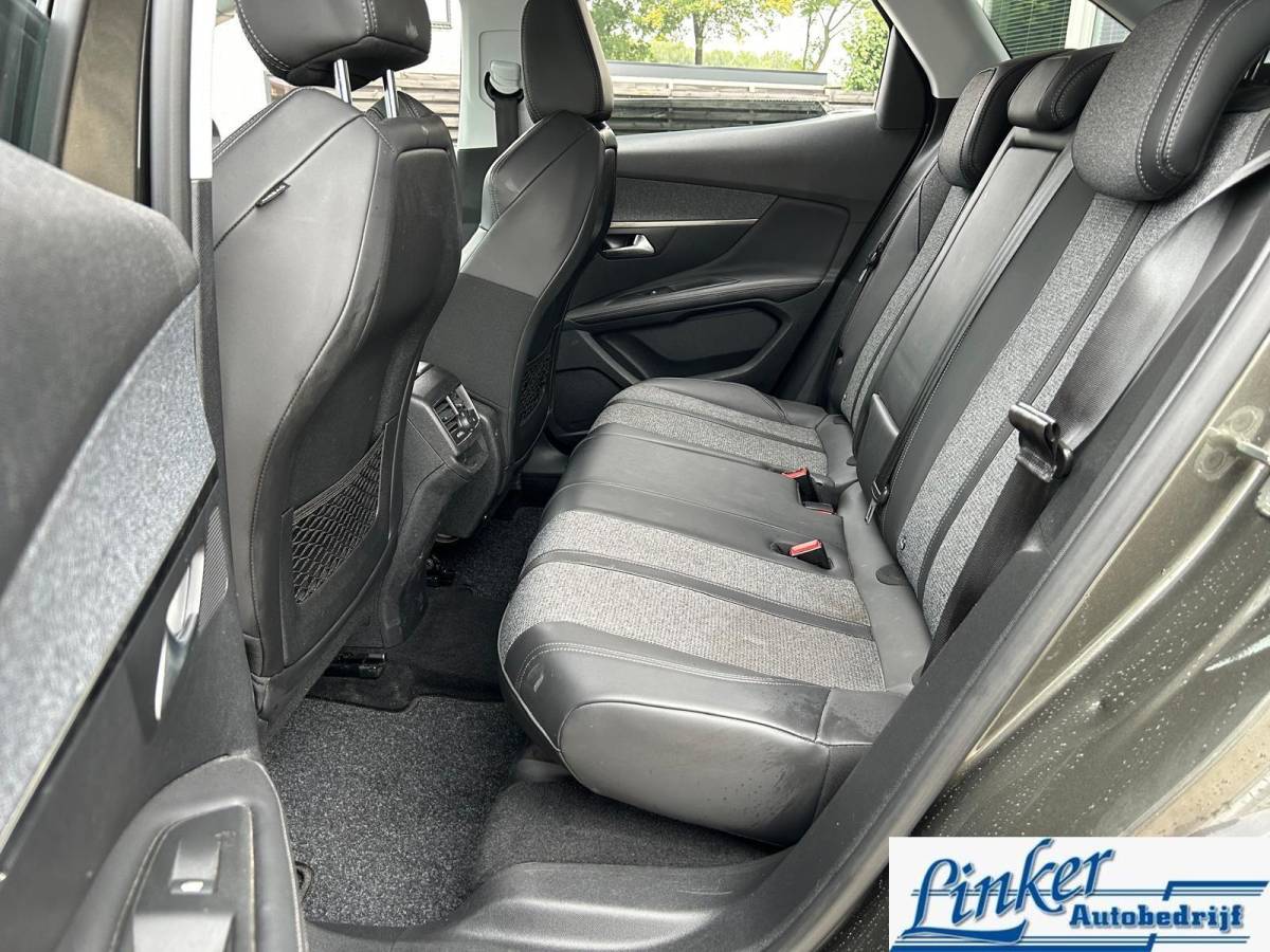 Peugeot 3008 Peugeot 3008 1.2 Blue Lease Premium| Nieuwe distributie|