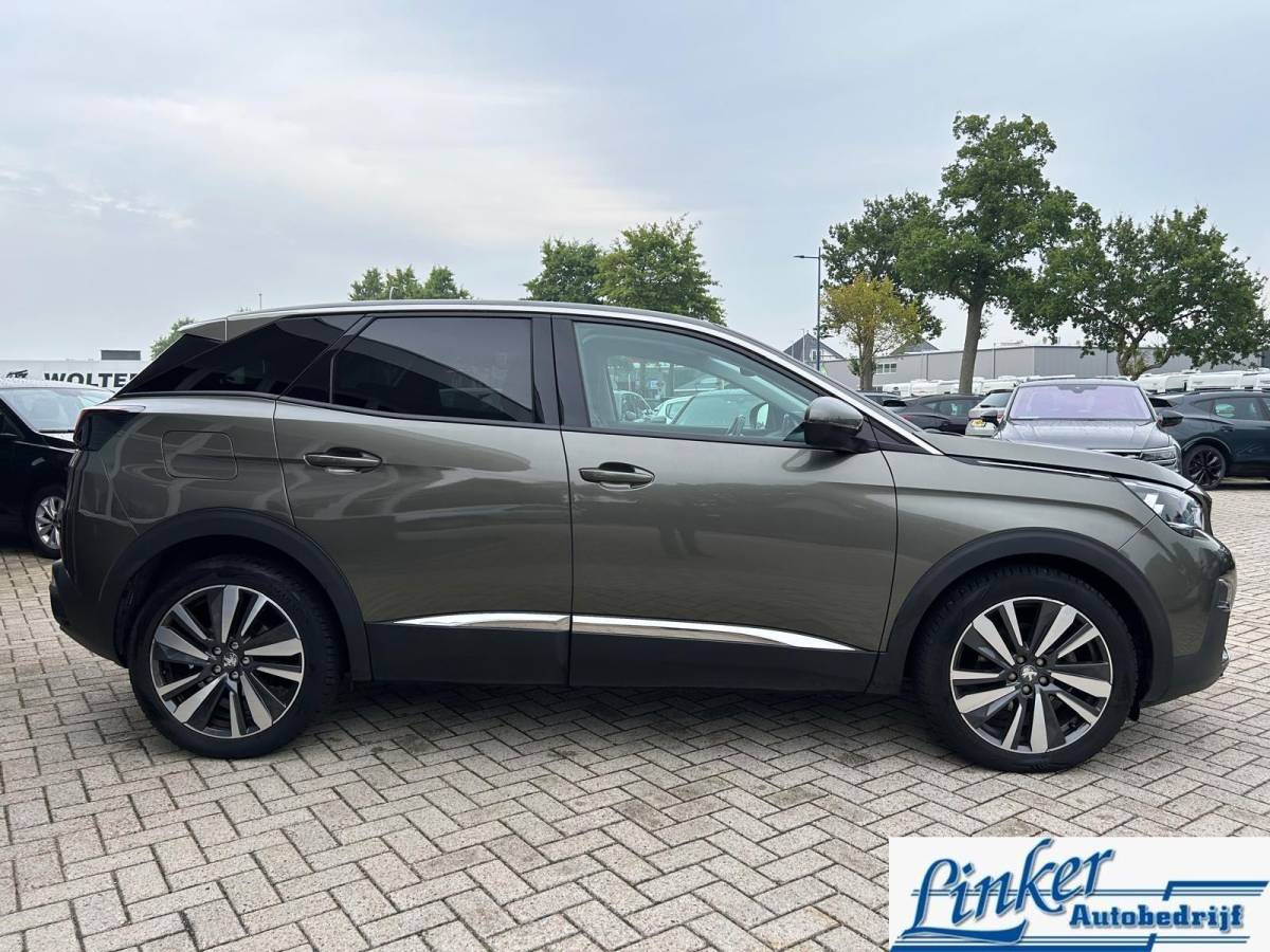 Peugeot 3008 Peugeot 3008 1.2 Blue Lease Premium| Nieuwe distributie|