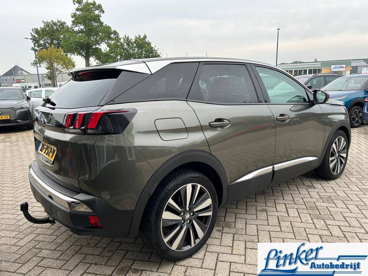 Peugeot 3008 Peugeot 3008 1.2 Blue Lease Premium| Nieuwe distributie|