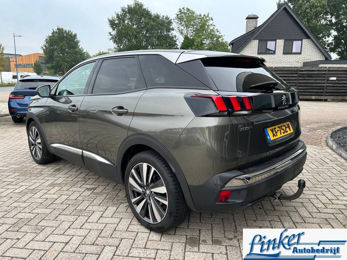 Peugeot 3008 Peugeot 3008 1.2 Blue Lease Premium| Nieuwe distributie|