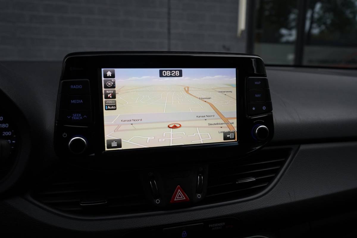 Hyundai i30 Hyundai I30 Wagon 1.0 T-GDI Select 120pk, Navigatie, Pdc