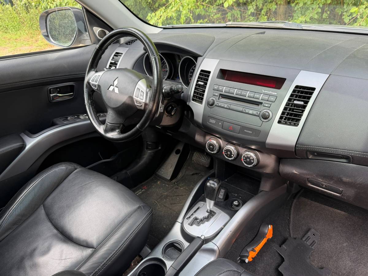 Mitsubishi Outlander Mitsubishi Outlander 2.0 Edition Two | Cruise control + Pano Nu € 5.500,- !!!