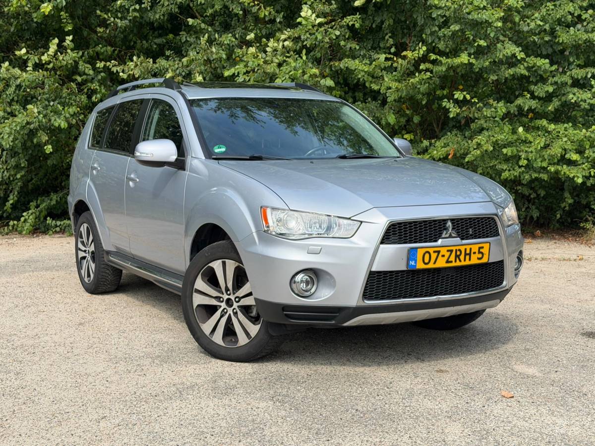 Mitsubishi Outlander Mitsubishi Outlander 2.0 Edition Two | Cruise control + Pano Nu € 5.500,- !!!