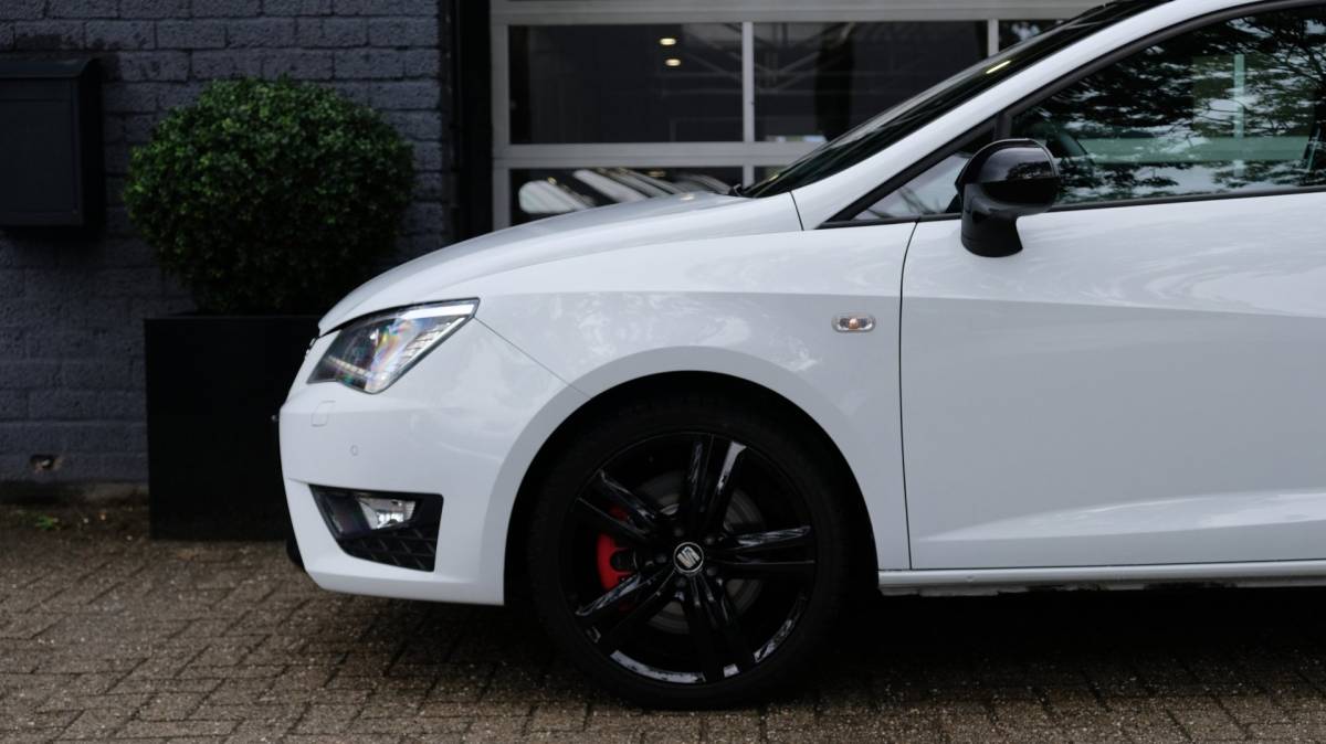 SEAT Ibiza Seat Ibiza SC 1.8 TSI Cupra 192PK Carplay Cruise Pano Led